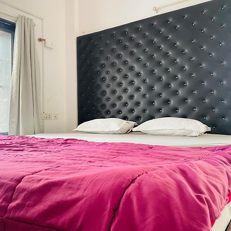 Lifespace- Spacious Hostel In A Luxurious Villa 浦那 外观 照片