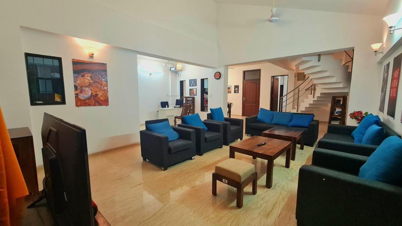 Lifespace- Spacious Hostel In A Luxurious Villa 浦那 外观 照片