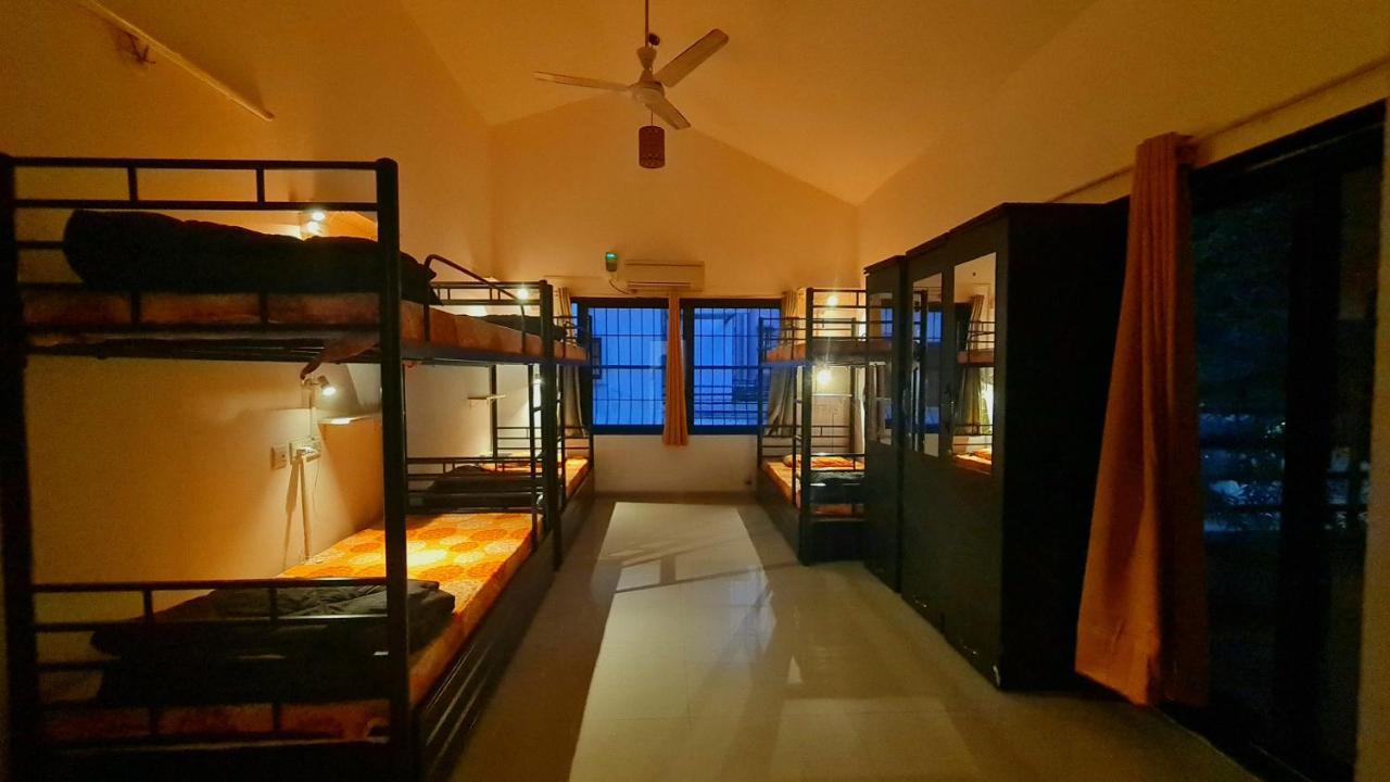 Lifespace- Spacious Hostel In A Luxurious Villa 浦那 外观 照片