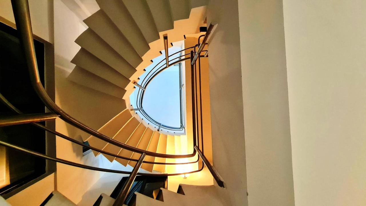 Lifespace- Spacious Hostel In A Luxurious Villa 浦那 外观 照片