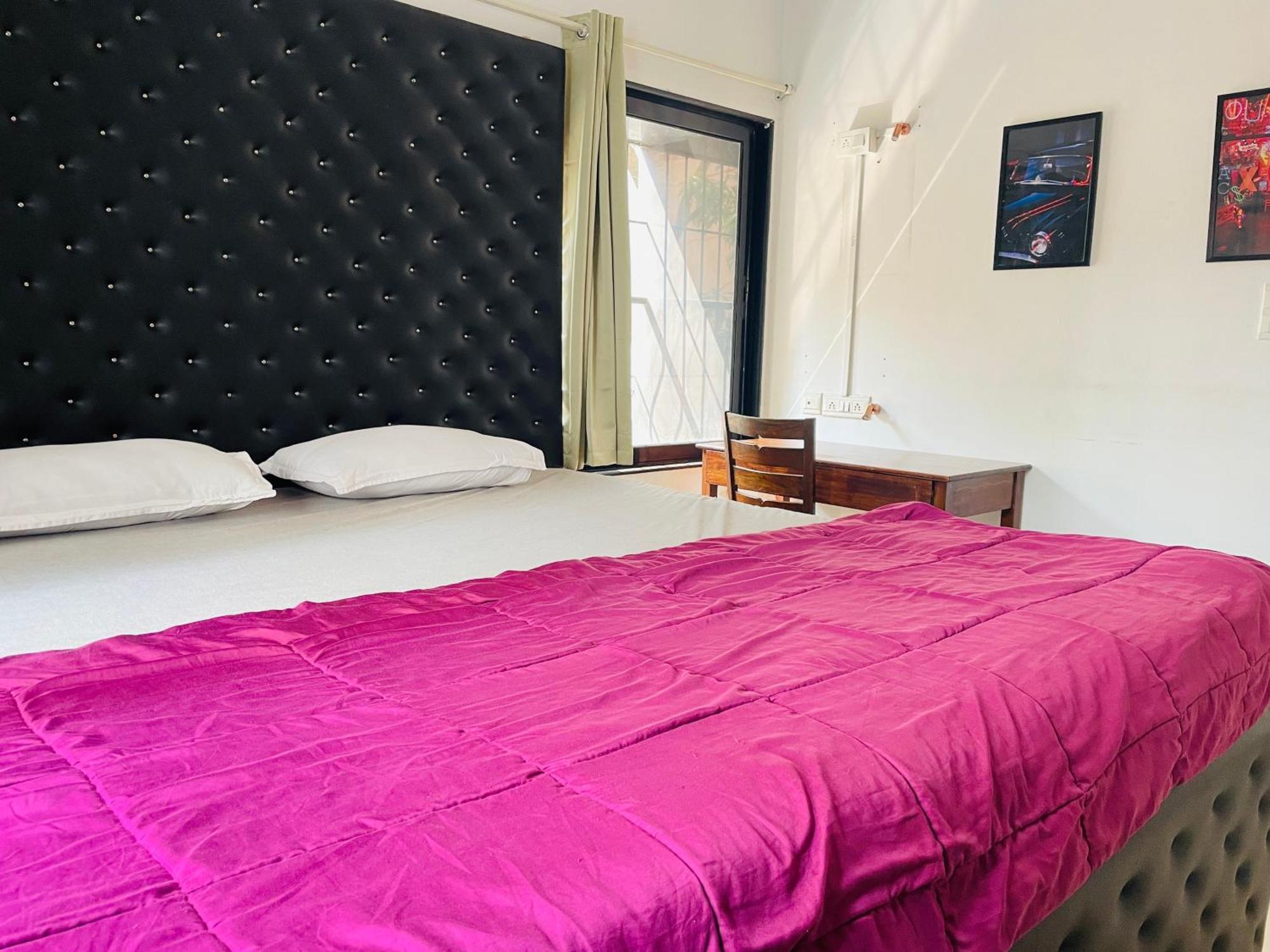 Lifespace- Spacious Hostel In A Luxurious Villa 浦那 外观 照片